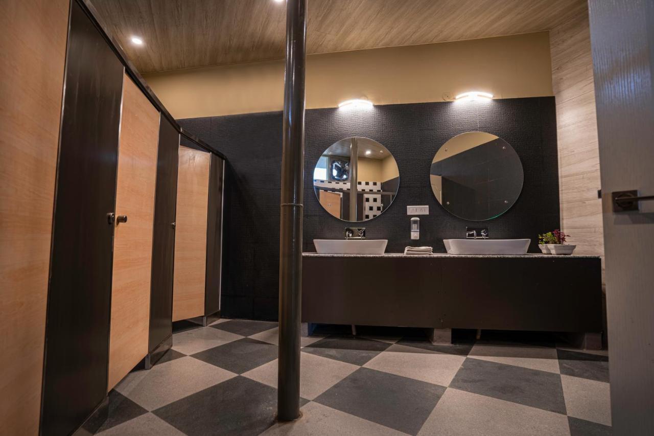 Zostel Plus Bir Exterior foto